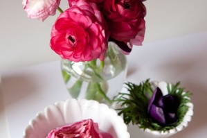 Red and pink floral centerpieces
