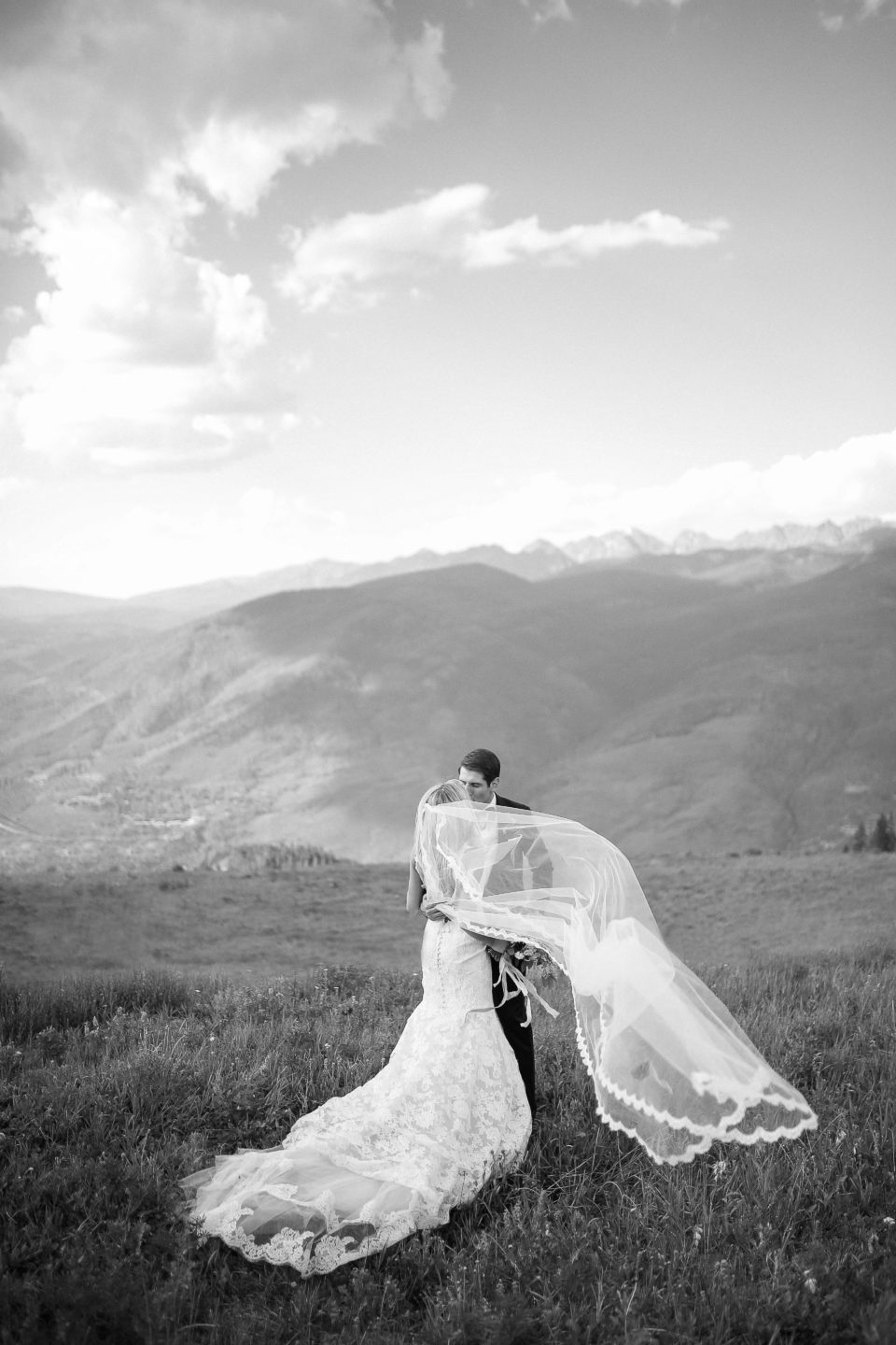 Outdoor Bride Groom Mountain Scenic Portrait