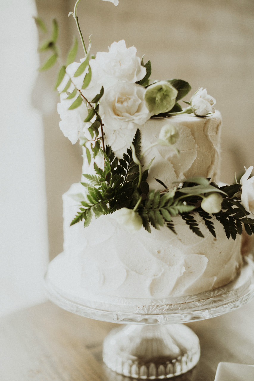 White Greenery Wedding Cake