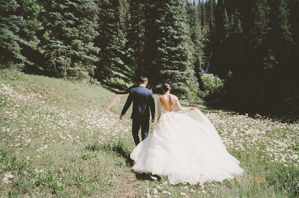 Western Chic Wedding in the Mountains | Wedding Recap | Holly + Matt ...